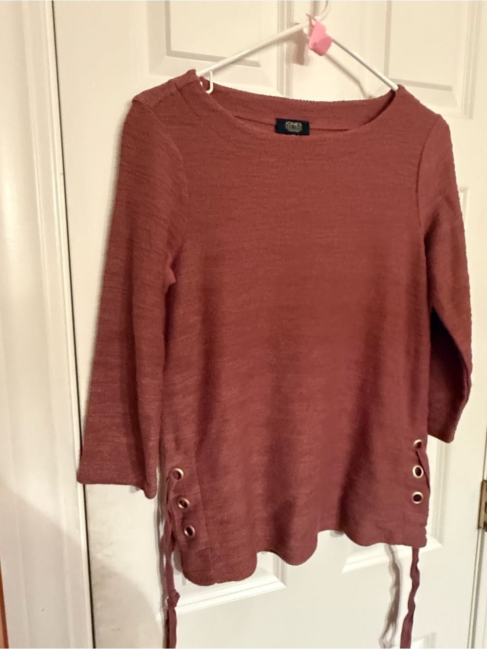 Jones New York Dusty Rose Sweater 3/4 sleeves with Lace-Up Sides size small